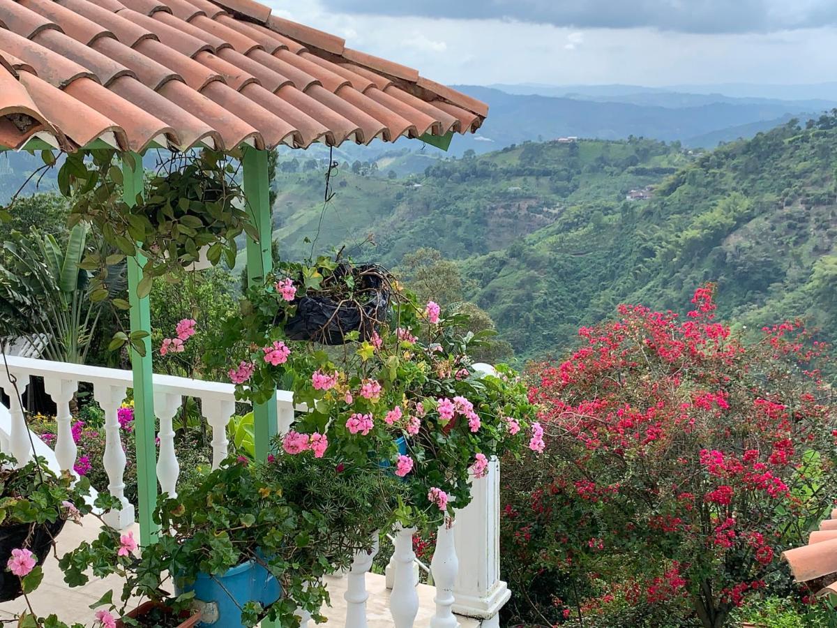 Villa Nina Manizales Luaran gambar